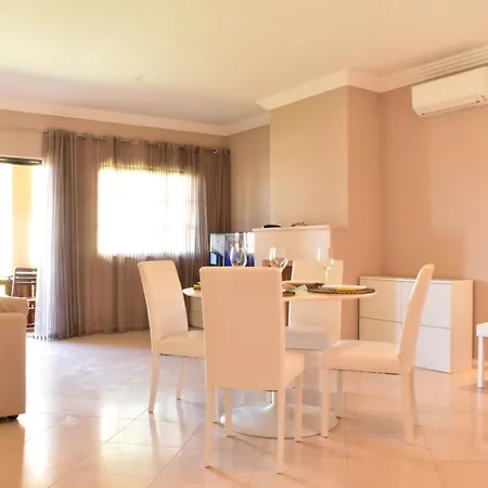 The Albufeira Concierge - Santa Eulalia Penzion 4*
