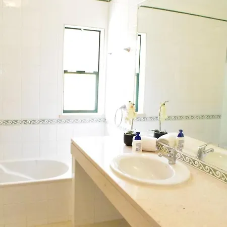 The Albufeira Concierge - Santa Eulalia أولوز داغوا