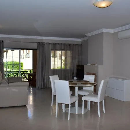 The Albufeira Concierge - Santa Eulalia 招待所